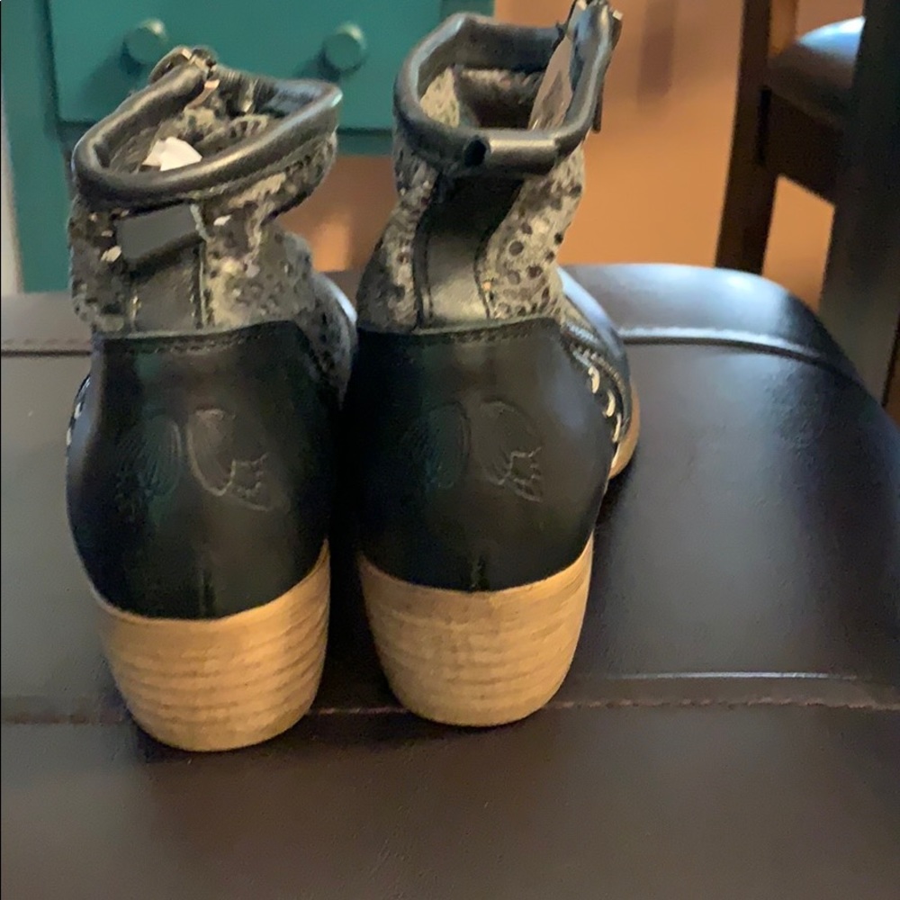 CoolWay booties - Picture 3 of 4